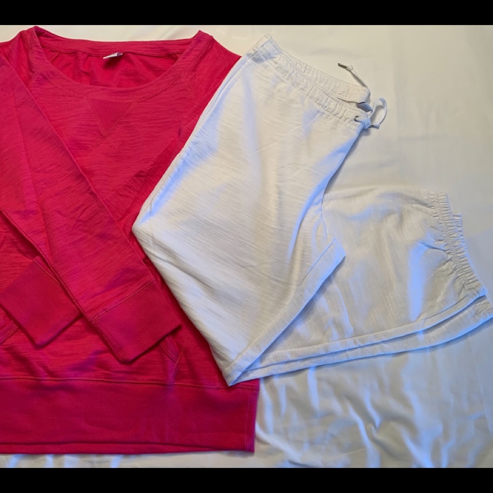 VTG Lady Foot Locker XL Fuchsia White Fleece Suit